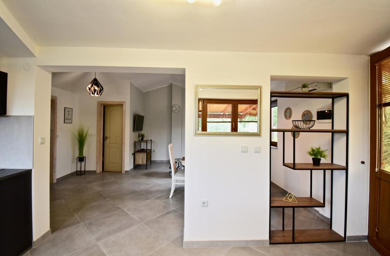 Relaxing Holiday House With Terrace Sea View Медулин Екстер'єр фото
