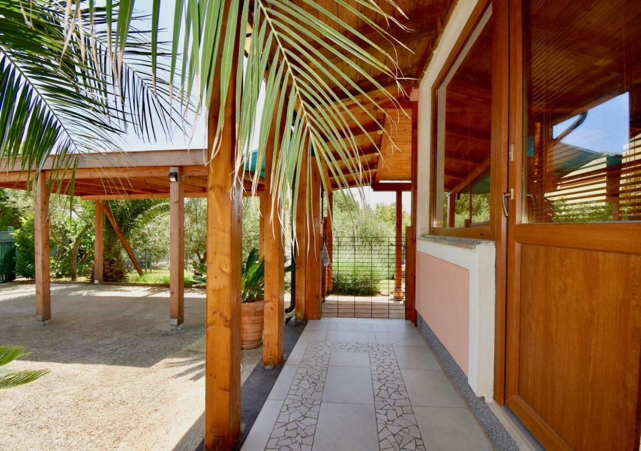 Relaxing Holiday House With Terrace Sea View Медулин Екстер'єр фото